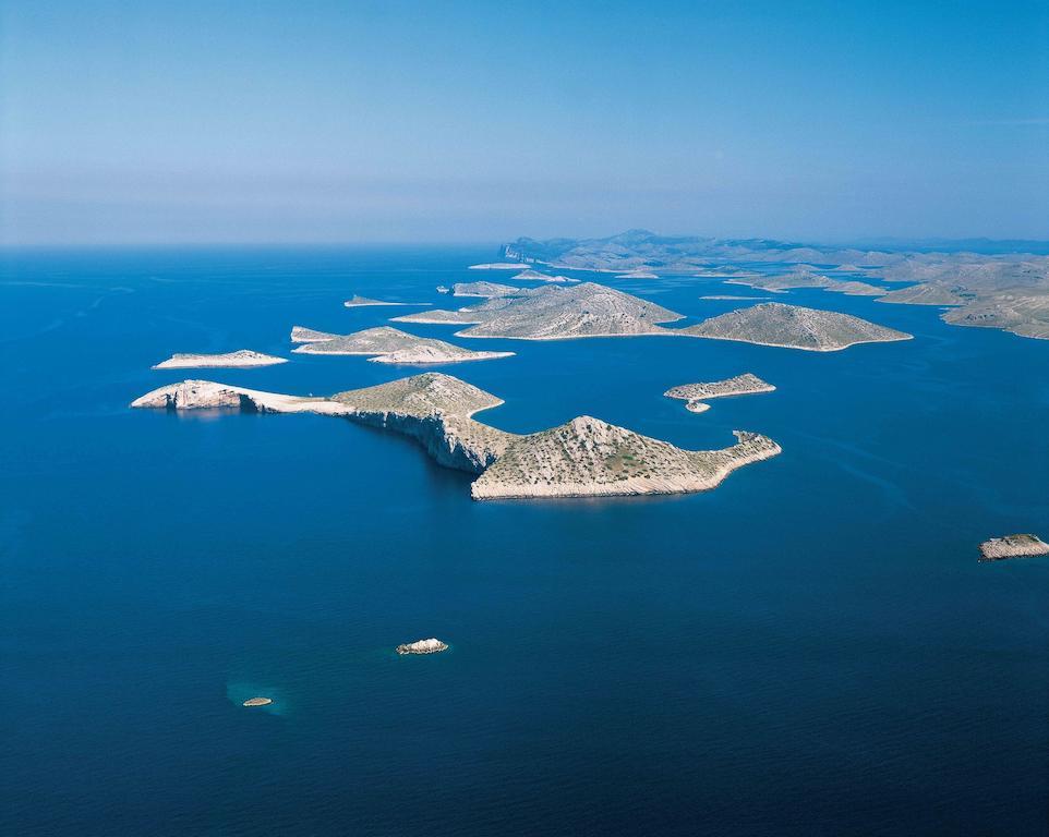Apartments Mediterranean Sundance Водице Екстер'єр фото