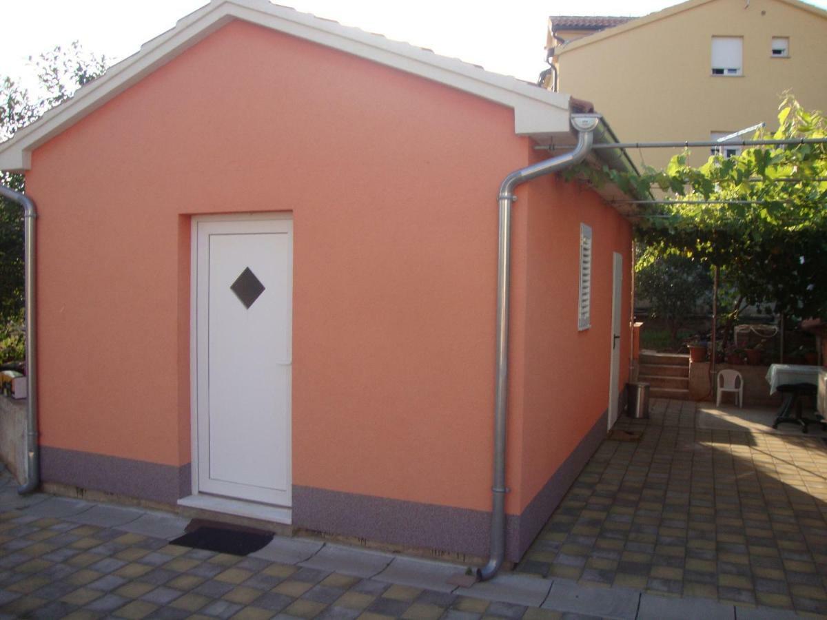 Apartments Mediterranean Sundance Водице Екстер'єр фото